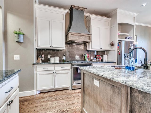 9009 NW 85th Street, Yukon, OK 73099