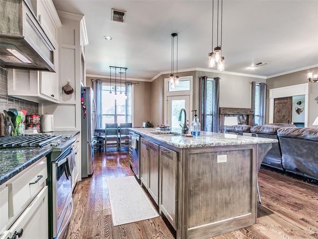 9009 NW 85th Street, Yukon, OK 73099