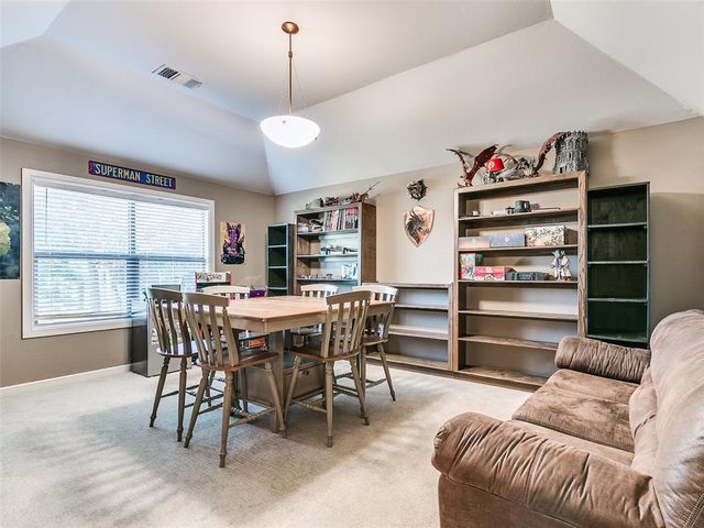 9009 NW 85th Street, Yukon, OK 73099