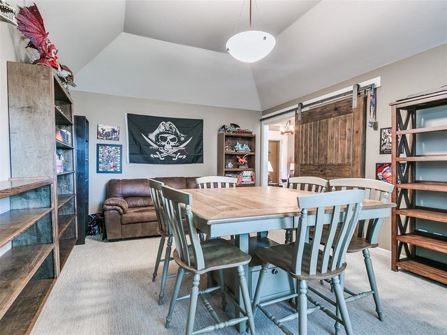 9009 NW 85th Street, Yukon, OK 73099