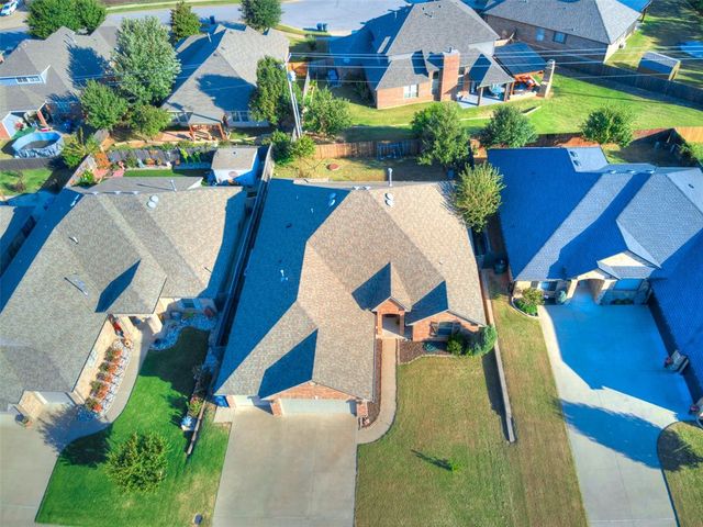 9009 NW 85th Street, Yukon, OK 73099