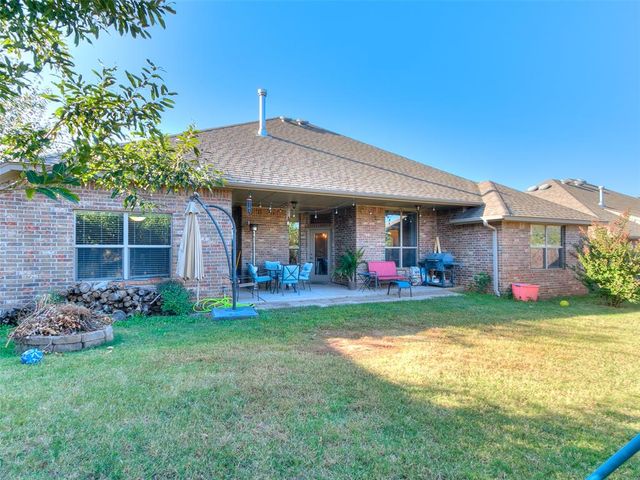 9009 NW 85th Street, Yukon, OK 73099