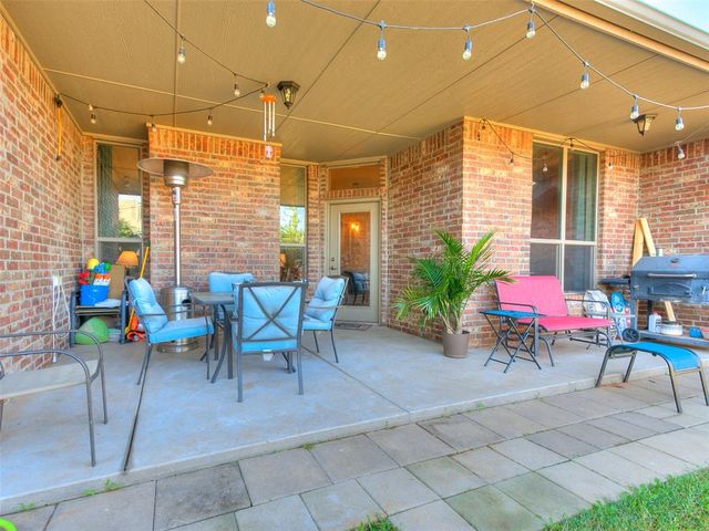 9009 NW 85th Street, Yukon, OK 73099