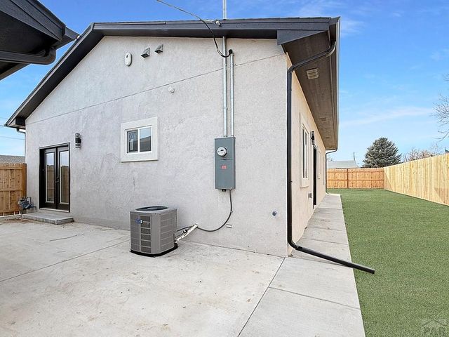 2200 Lewis Ave, Pueblo, CO 81003