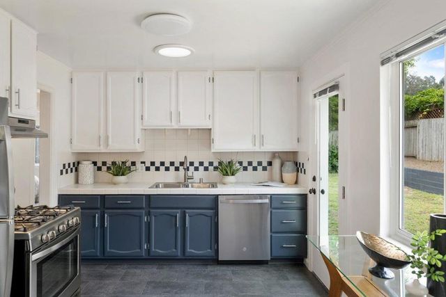1336 Avila Court, Pacifica, CA 94044