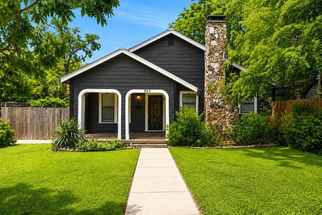 953 Myrta St, Kerrville, TX 78028