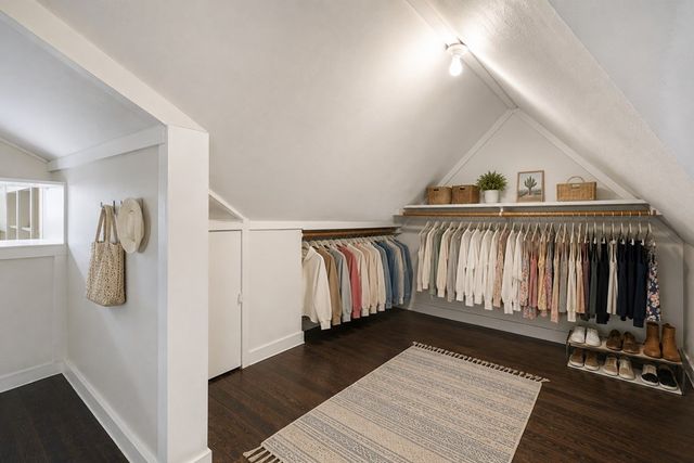 953 Myrta St, Kerrville, TX 78028