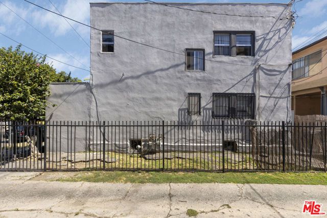 1014 N El Centro Avenue, Los Angeles, CA 90038