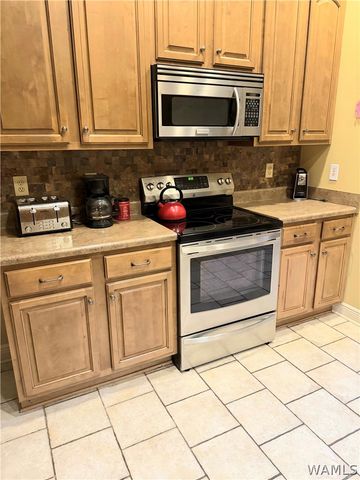 16391 Cherokee Bend, Moundville, AL 35474