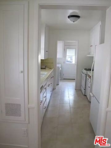 1172 Ruberta Avenue, Glendale, CA 91201