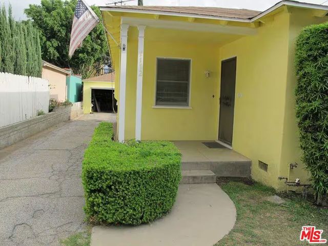 1172 Ruberta Avenue, Glendale, CA 91201