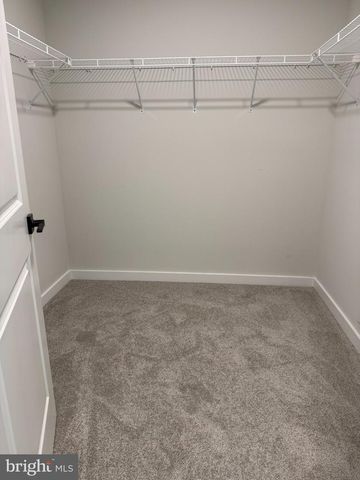 11 HEMPSTEAD RD, Hamilton, NJ 08610