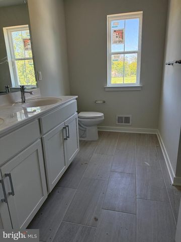 11 HEMPSTEAD RD, Hamilton, NJ 08610