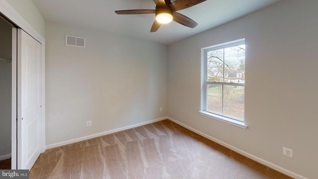 11 HEMPSTEAD RD, Hamilton, NJ 08610