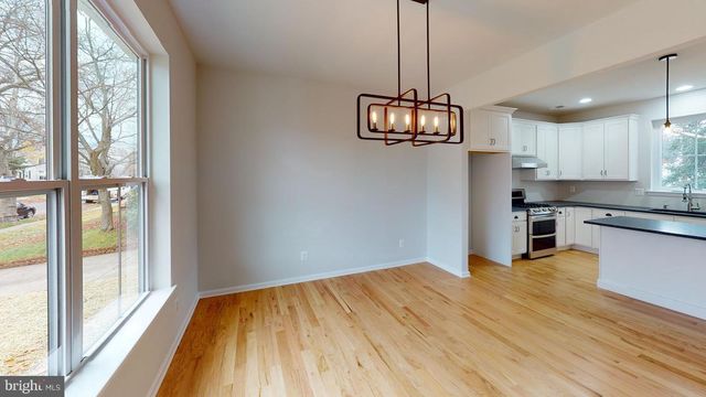 11 HEMPSTEAD RD, Hamilton, NJ 08610