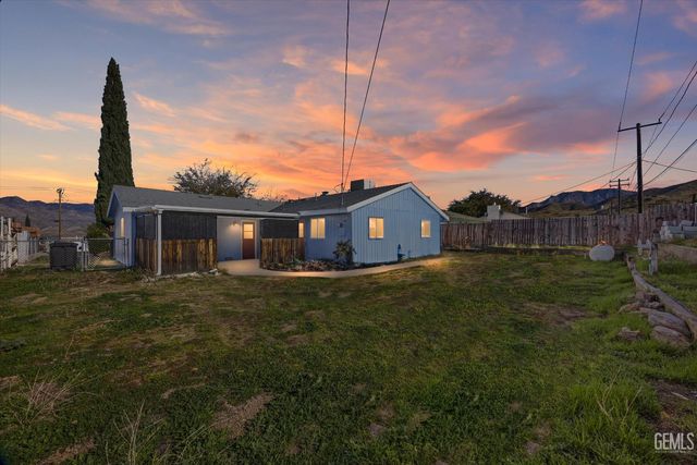 6512 Linda Avenue, Lake Isabella, CA 93240