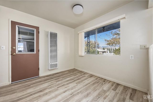 6512 Linda Avenue, Lake Isabella, CA 93240