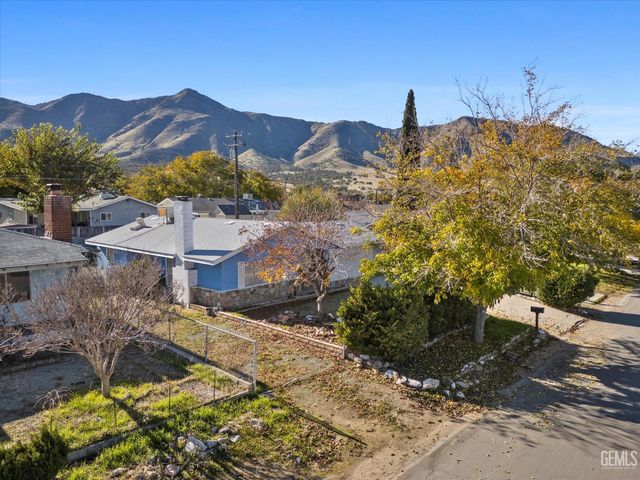 6512 Linda Avenue, Lake Isabella, CA 93240