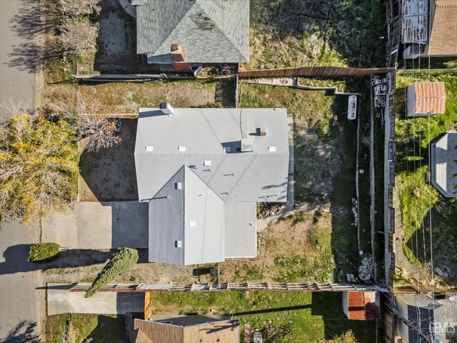 6512 Linda Avenue, Lake Isabella, CA 93240