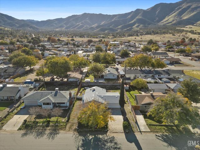 6512 Linda Avenue, Lake Isabella, CA 93240