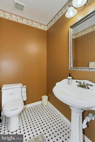 6340 ROCKSHIRE ST, Alexandria, VA 22315