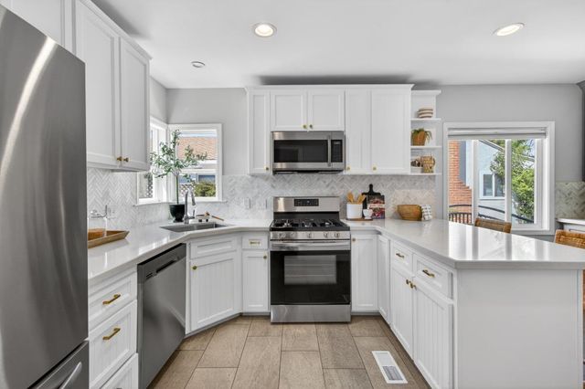 644 El Dorado Way, Sacramento, CA 95819