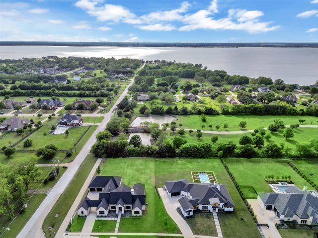 101 Ambrosia Lane, Heath, TX 75032