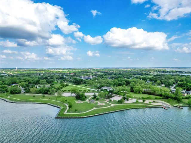 101 Ambrosia Lane, Heath, TX 75032