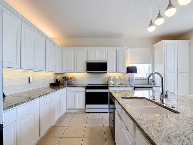 1154 OAKWATER Drive, Royal Palm Beach, FL 33411