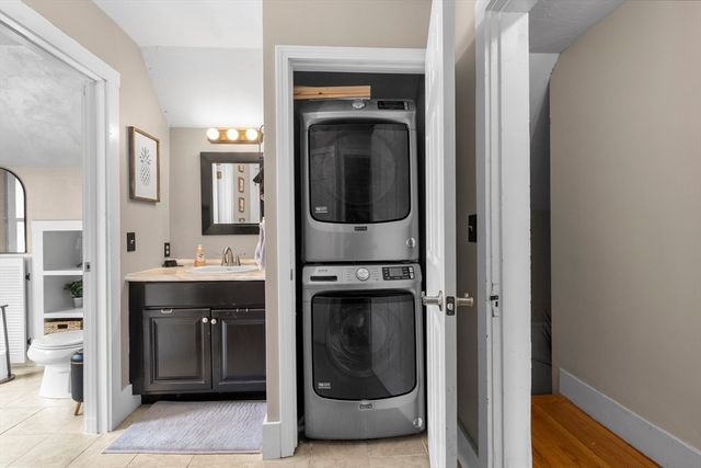 55 Lincoln Street, Easton, MA 02356