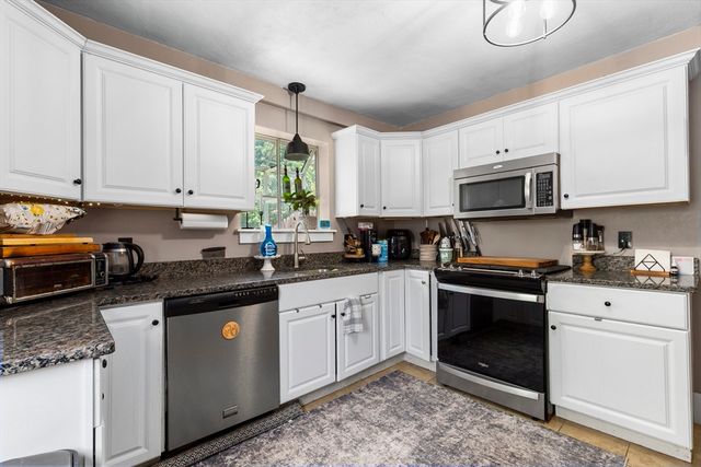 55 Lincoln Street, Easton, MA 02356