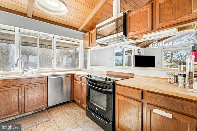 16031 ARTHUR RD, King George, VA 22485