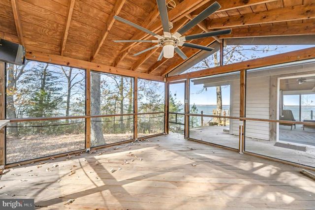 16031 ARTHUR RD, King George, VA 22485