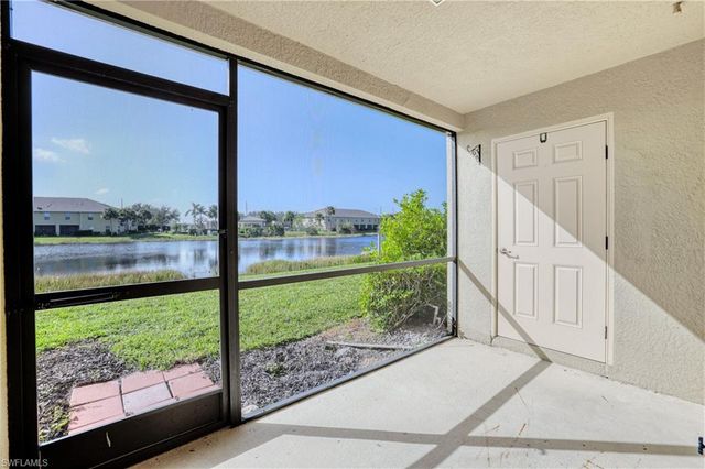9093 Gervais CIR 1906, Naples, FL 34120