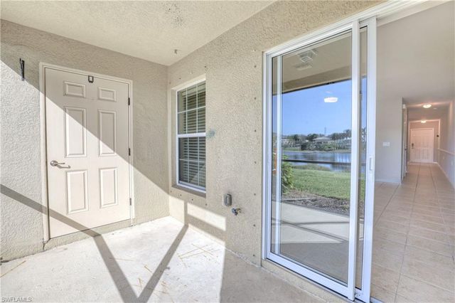 9093 Gervais CIR 1906, Naples, FL 34120