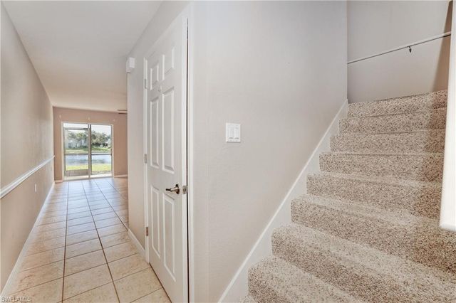 9093 Gervais CIR 1906, Naples, FL 34120