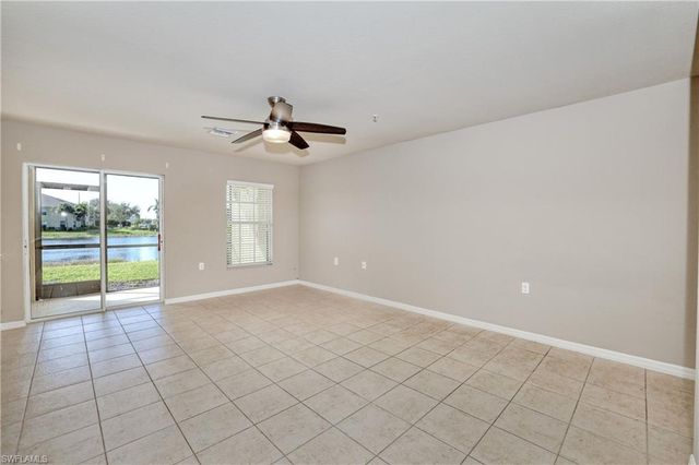 9093 Gervais CIR 1906, Naples, FL 34120