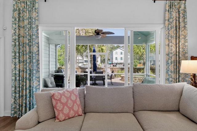 1230 River Walk Court, Charleston, SC 29492