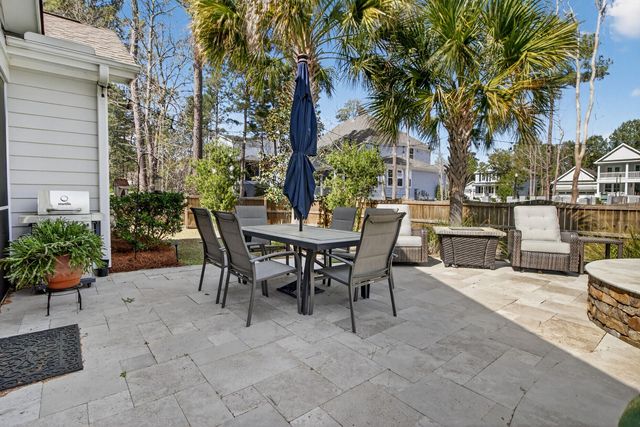 1230 River Walk Court, Charleston, SC 29492