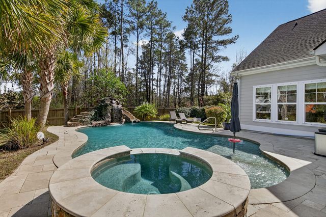 1230 River Walk Court, Charleston, SC 29492