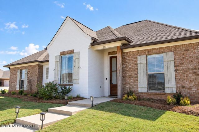 104 Woodscape Drive, Canton, MS 39046