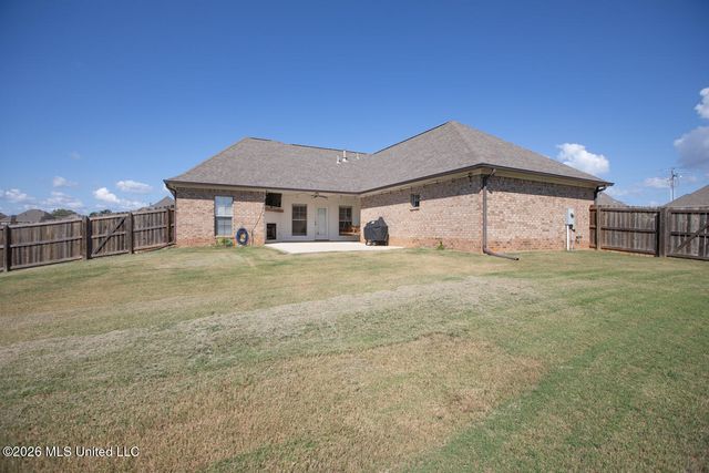 104 Woodscape Drive, Canton, MS 39046