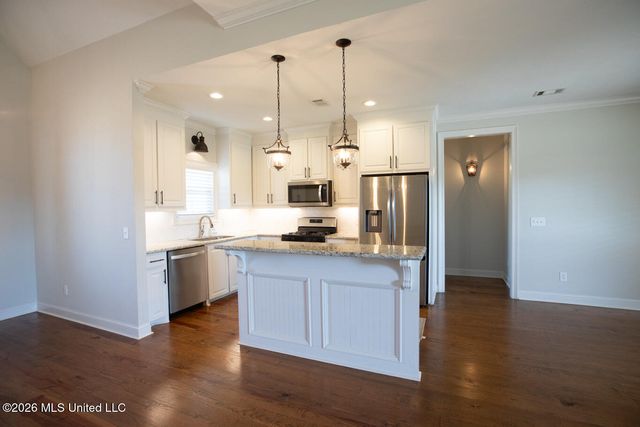 104 Woodscape Drive, Canton, MS 39046