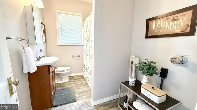 272 JEFFERSON ST, Carneys Point, NJ 08069