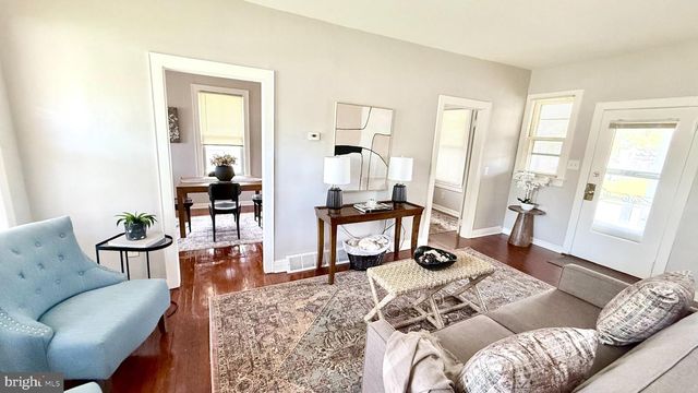 272 JEFFERSON ST, Carneys Point, NJ 08069