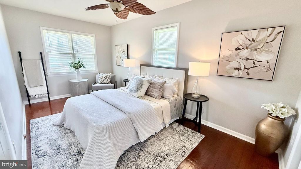 272 JEFFERSON ST, Carneys Point, NJ 08069