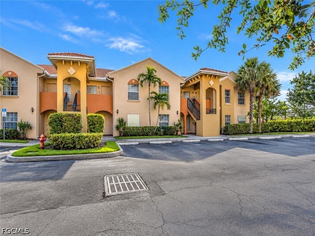 4166 Castilla CIR 205, Fort Myers, FL 33916