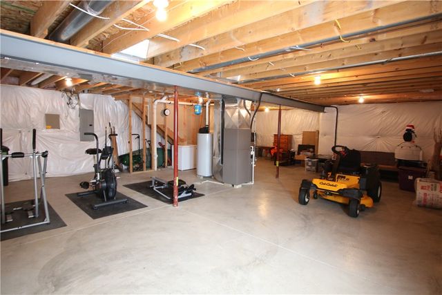 111 Brittany Drive, Long Branch Boro, PA 15432