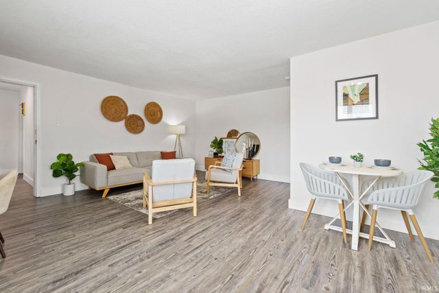 1823 Griswold Drive, Fort Wayne, IN 46805