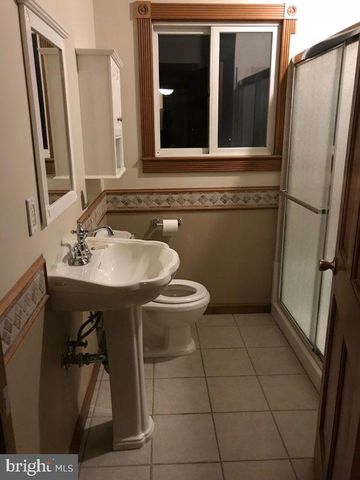 10 SPICER ST, Mullica Hill, NJ 08062